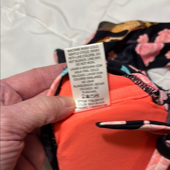 Time & Tru Floral Ruffle Bikini Top - Picture 8 of 9